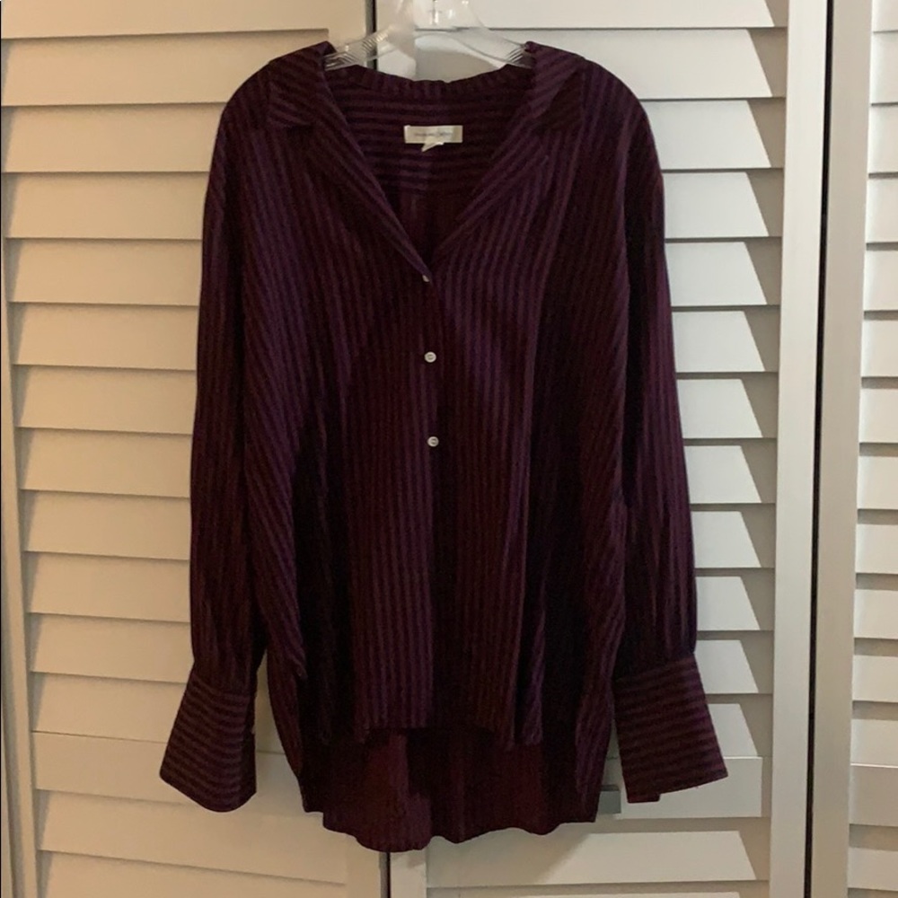 Woman’s button down Treasure & Bond